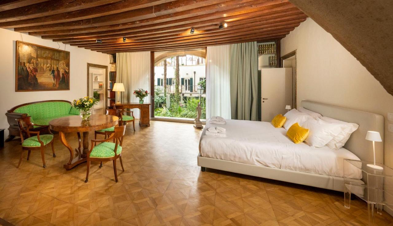 Mocenigo Grand Canal Luxury Suites Венеція Екстер'єр фото
